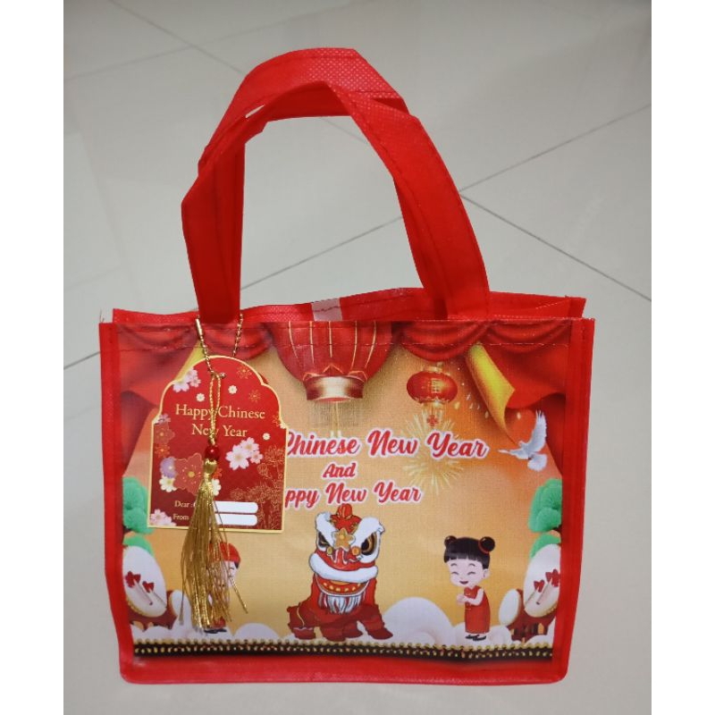 

Tas bingkisan Imlek