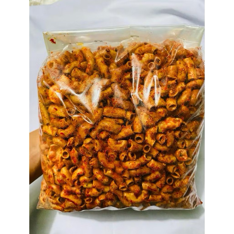 

Makaroni cikruh bantet pedas daun jeruk chili oil camilan gurih