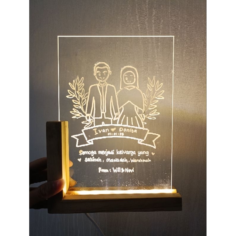 Kayu Led Akrilik / Dudukan Akrilik / Stand Kayu LED Setengah Kotak / Standing Akrilik