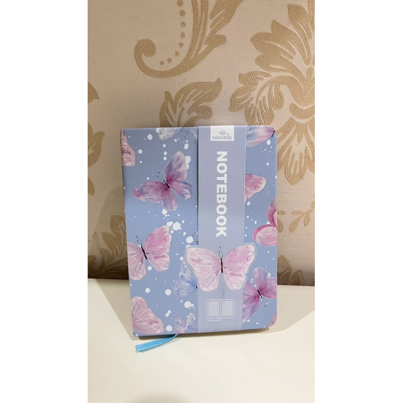 

notebook diary motif kupu kupu