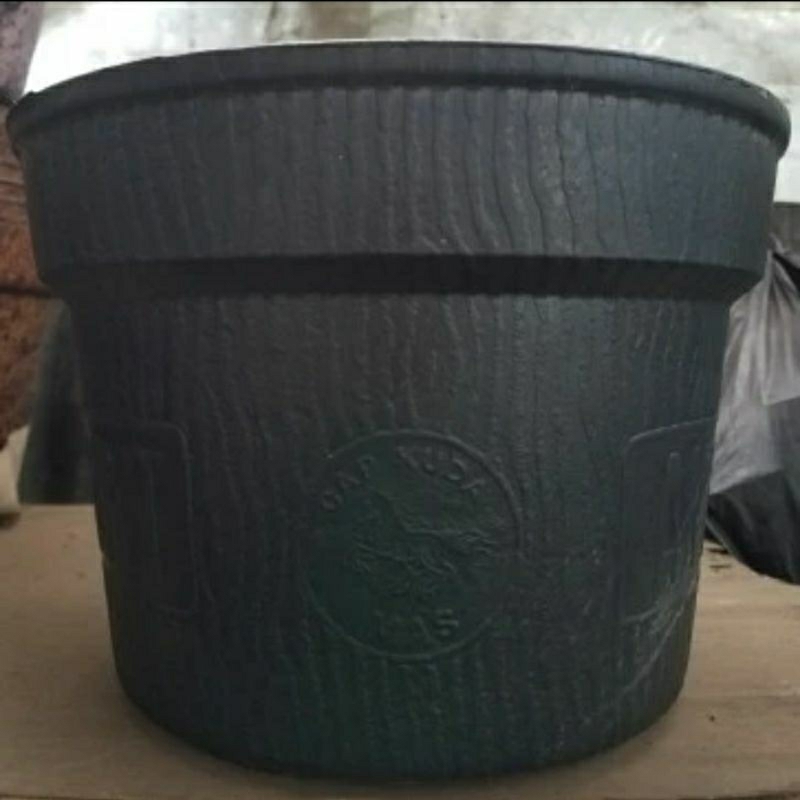 Pot Bunga / Pot Karet 42 / Yasindo Kuda Terbang