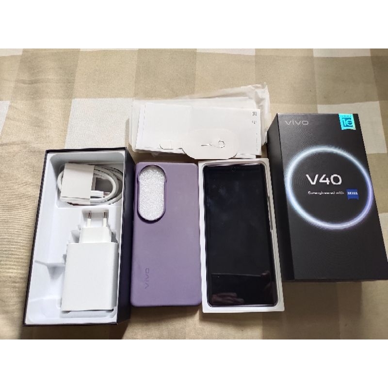 Vivo v40 Second