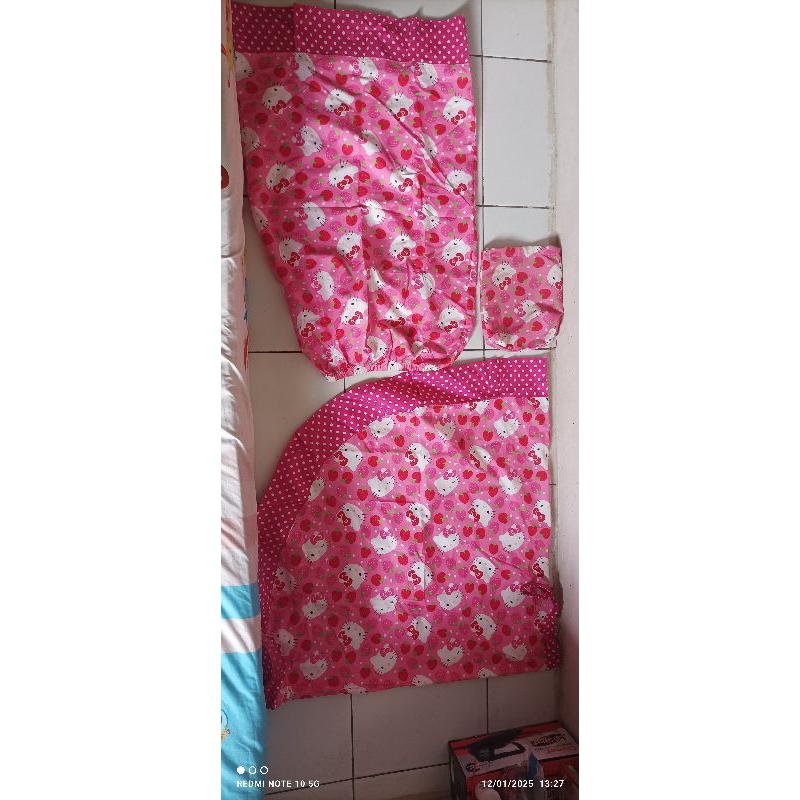 mukenah anak karakter hello kity 2-3th preloved murah