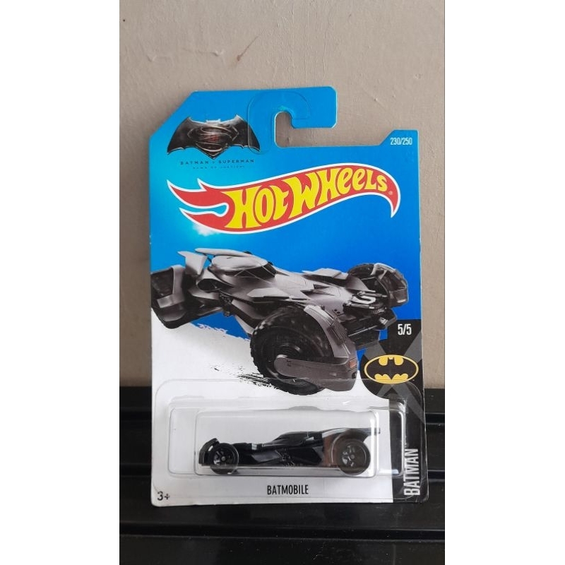 hotwheels batmobile error kebalik