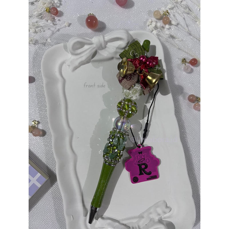 

DIY Pen Green Xmas Bells / Pen Cantik / Beaded Pen