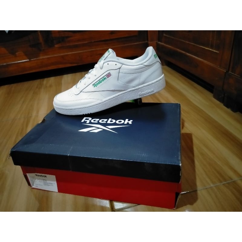 sepatu sneaker Reebok casual