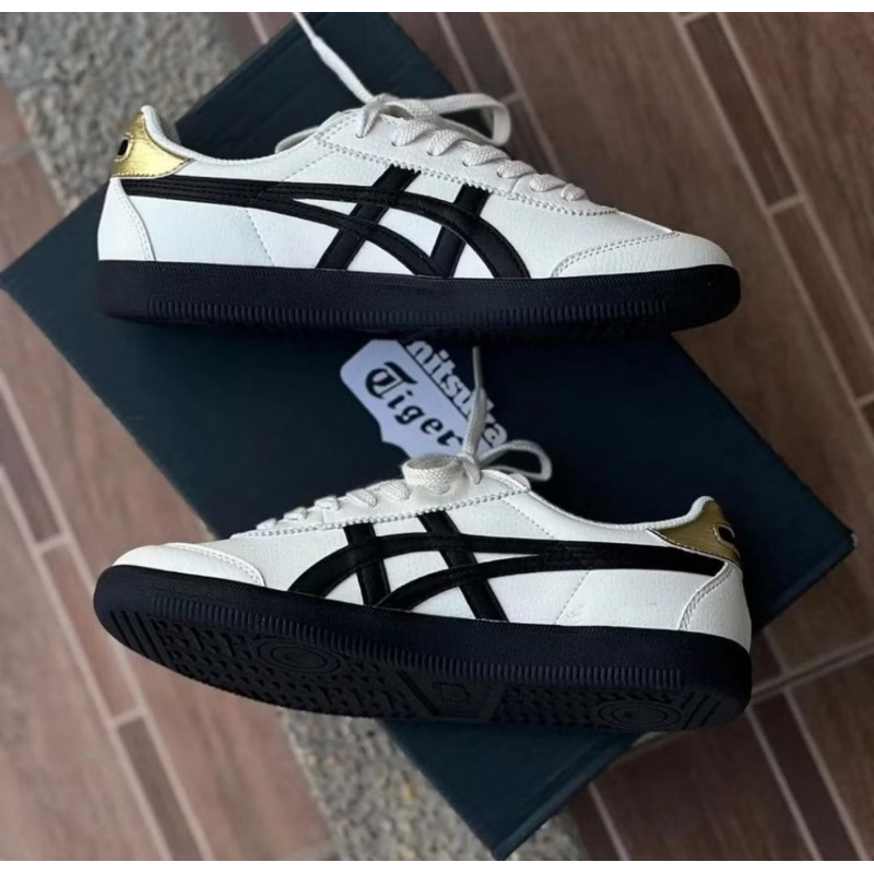 onitsuka tiger hitam putih