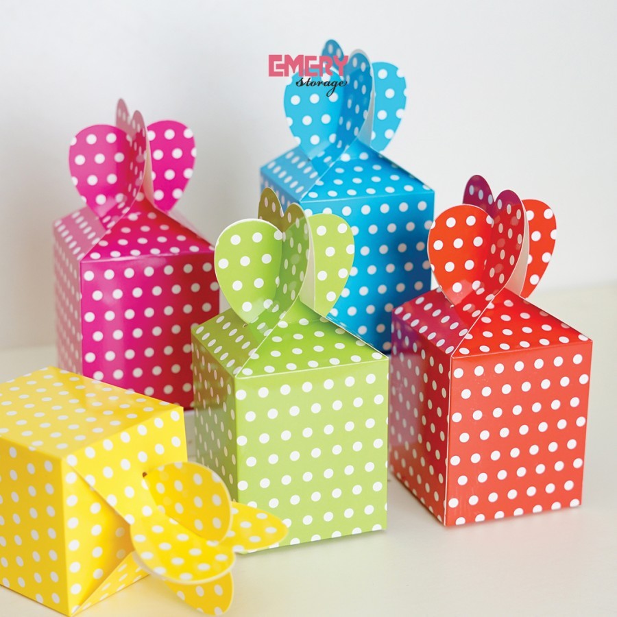 

Kotak kado Isi 6 Lembar Box Packaging Favor Box Polkadot Heart / PARTS 096