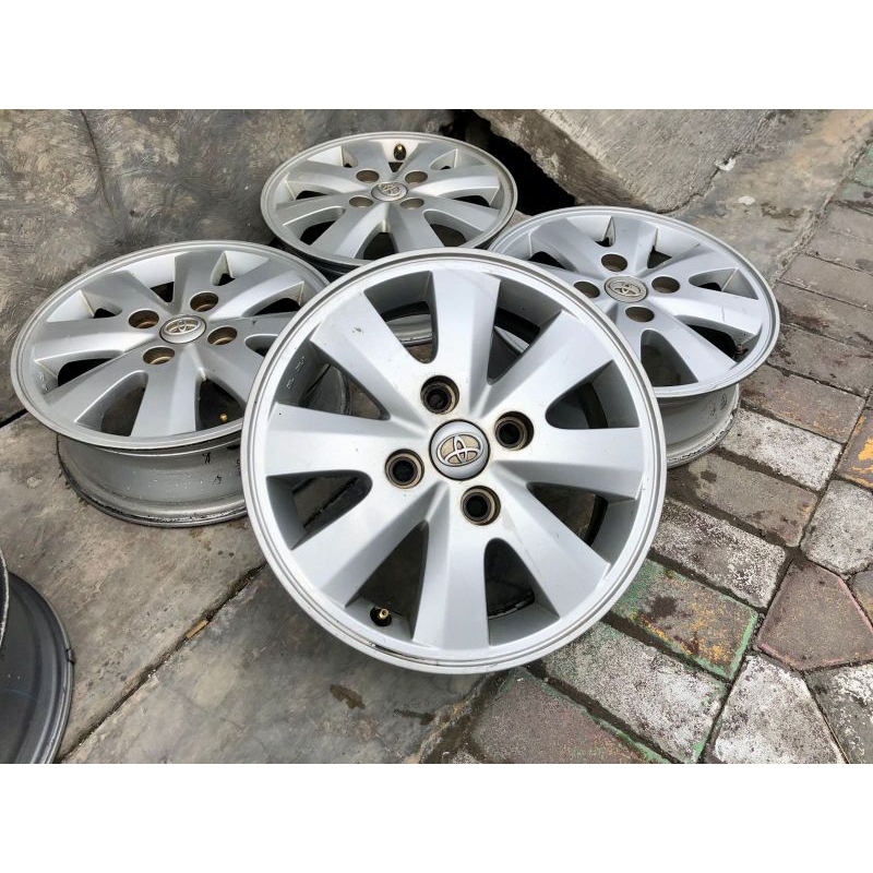 1set(4pcs) velg ori avansa type S R15 PCD 4/114 kondisi bekas masih bagus bekas pemakaian wajar