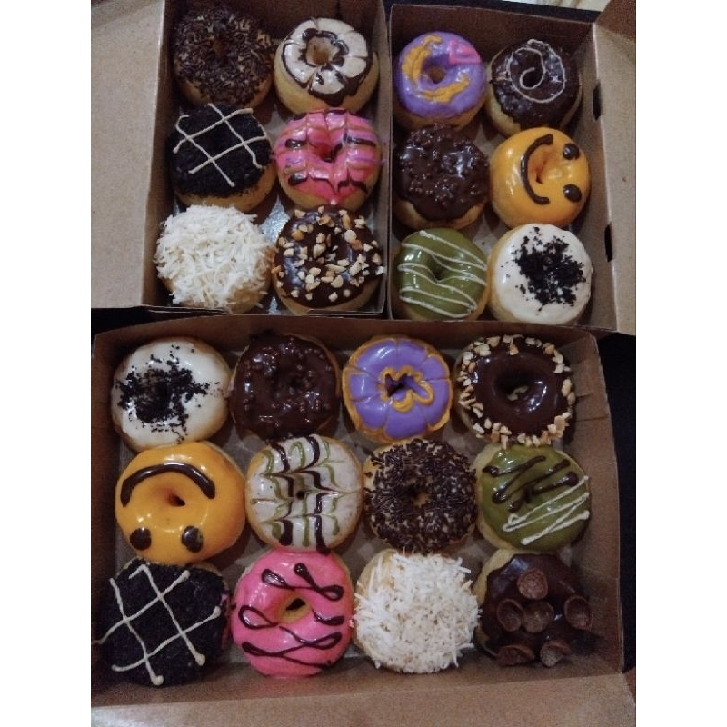 

Pre Order Donat .INSTAN ONLY (KHUSUS BANDUNG)
