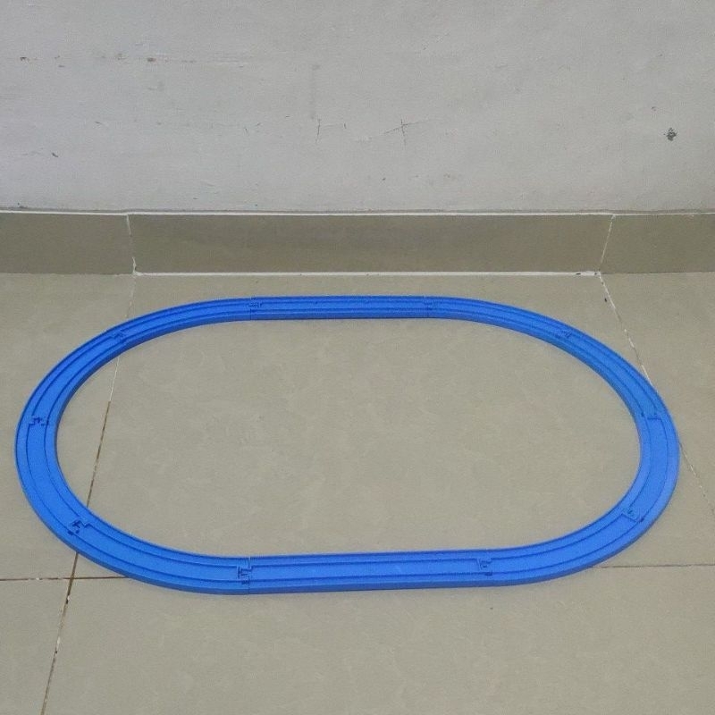 rel tomy plarail paket oval