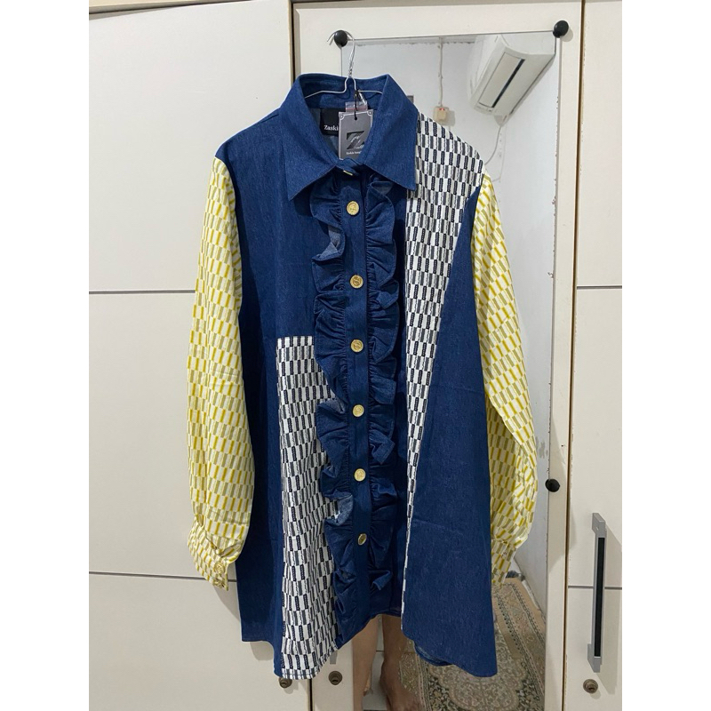 zaskia sungkar kemeja/tunik