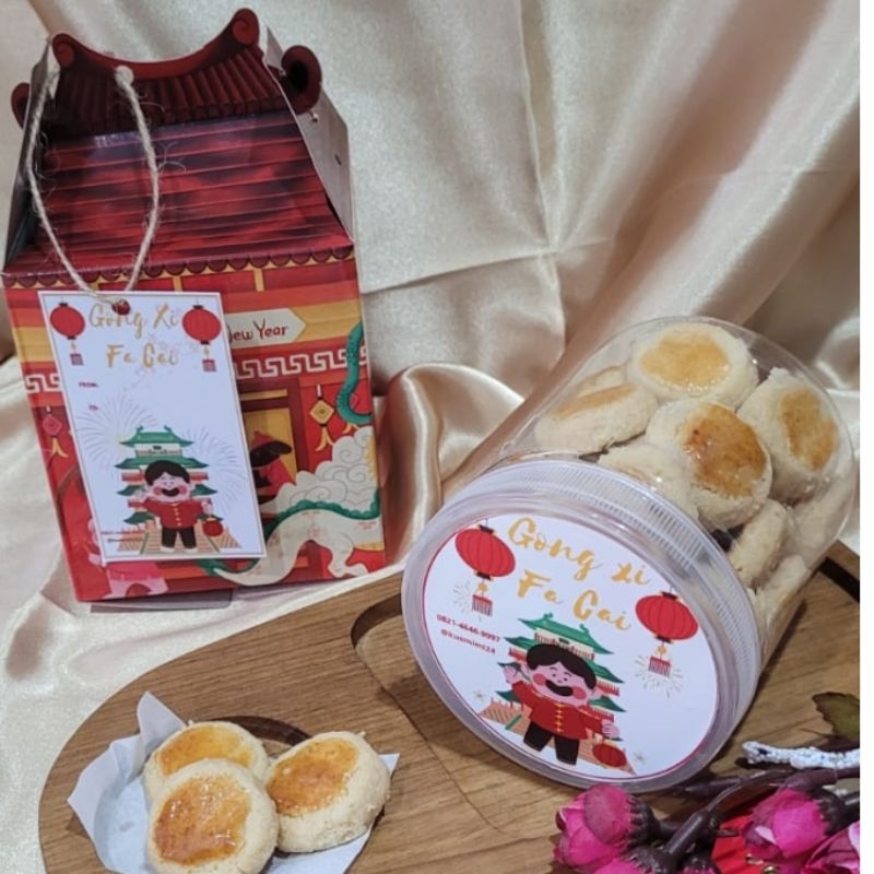

Hampers Imlek Kue Kacang