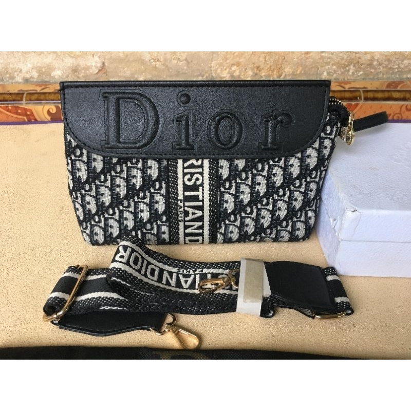 Slingbag Christian Dior Preloved