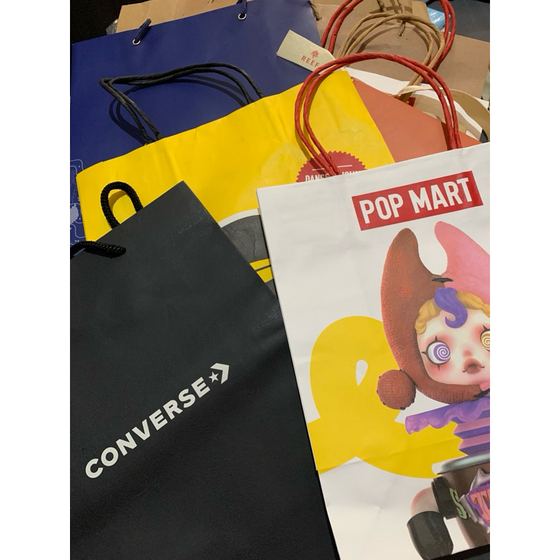 

paper bag kantong belanja tas belanja popmart loccitane dsb