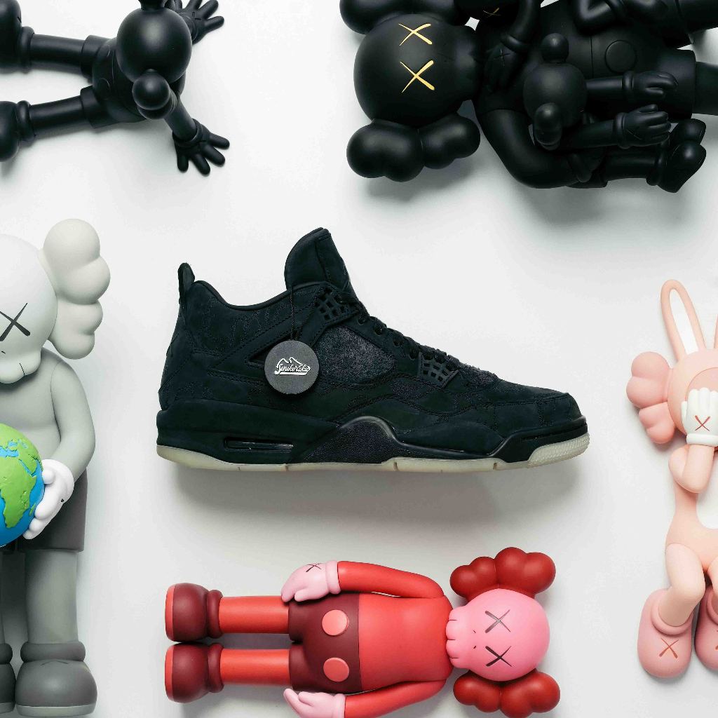 Air Jordan 4 x Kaws Retro Black