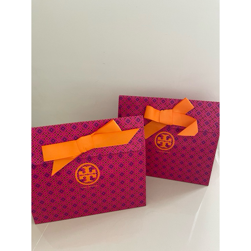 

ORIGINAL T0RY BURCH paper gift wrap