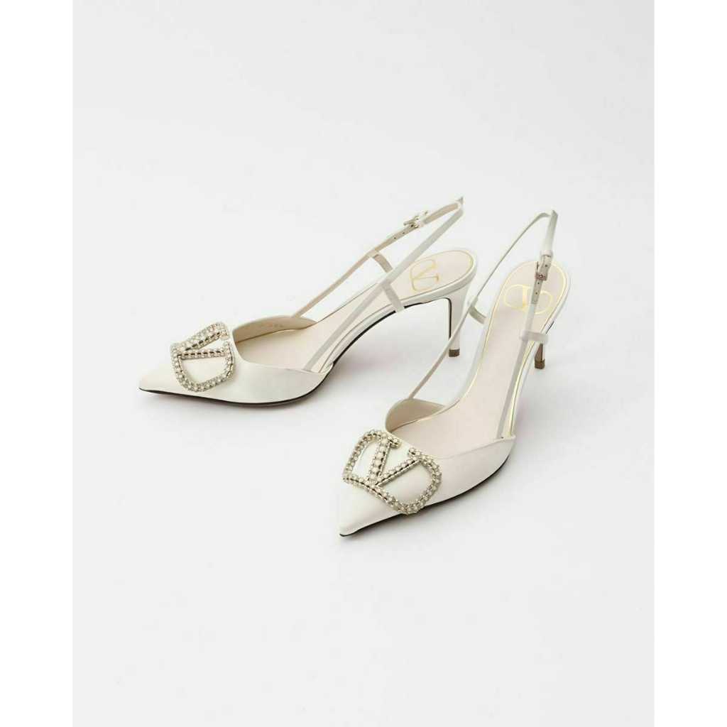 READYSTOCK - New Arrivals VLTN V Logo Slingback 80mm Satin Light Ivory with Pearl