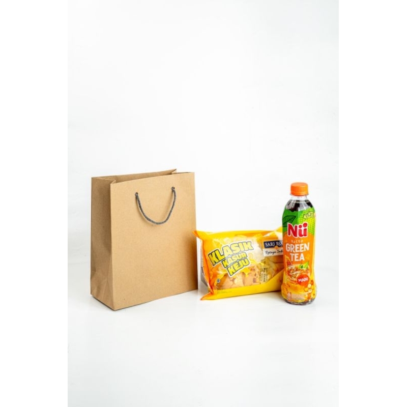 

Paperbag / Tas Souvenir Kertas R5 BK Ukuran 18x8x22 cm - 1 Lusin (12 Pcs)