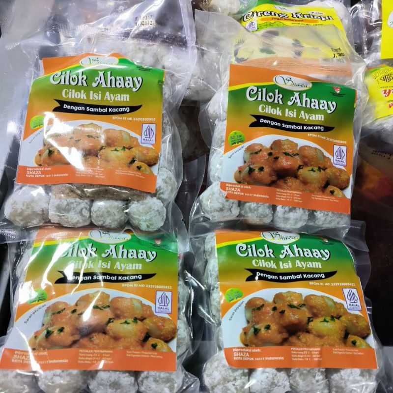 

cilok isi ayam dengan sambal kacang