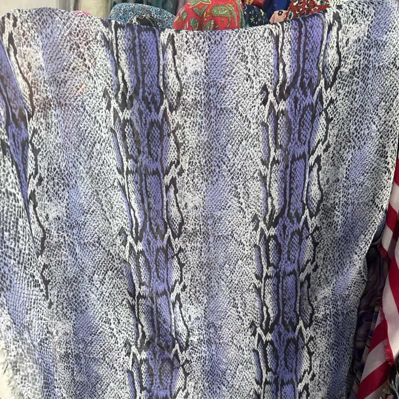 Kain Ceruty Babydol Motif ular - kain babydoll premium - kain bahan ceruty - kain sifon motif - kain