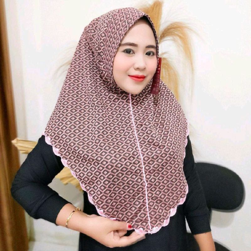 Hijab instan fo Alifa motif civron