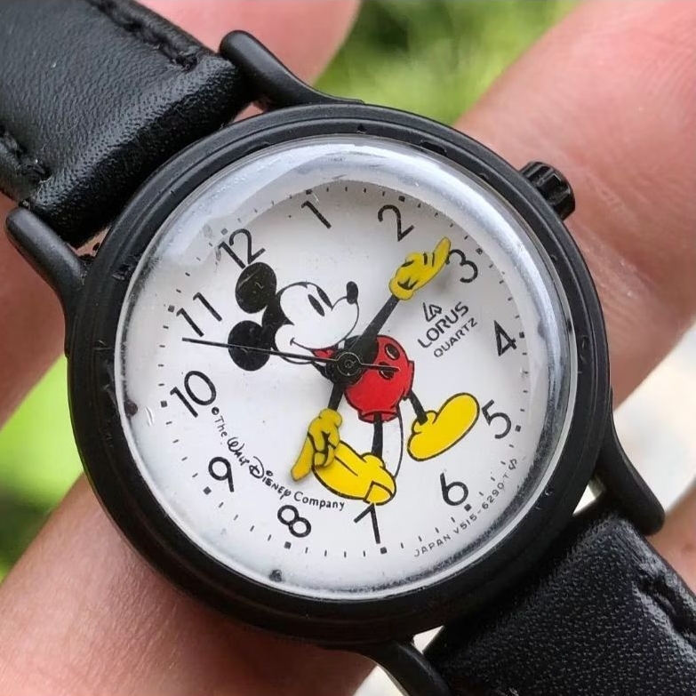 Jam Tangan Disney Mickey Mouse Lorus Quartz