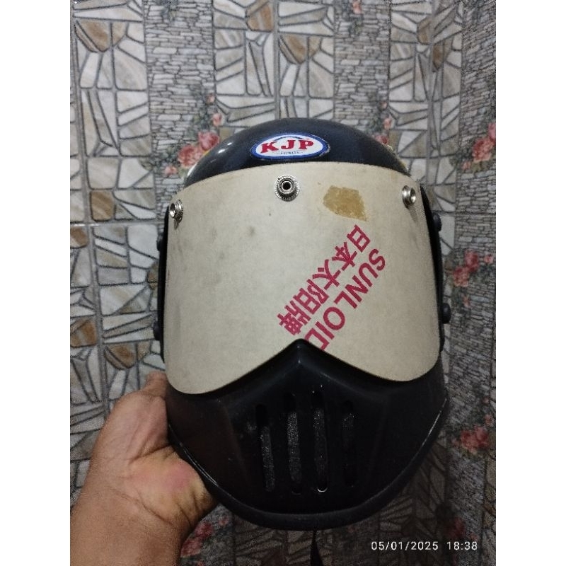 Helm cakil KJP Hitam, lengkap kardus