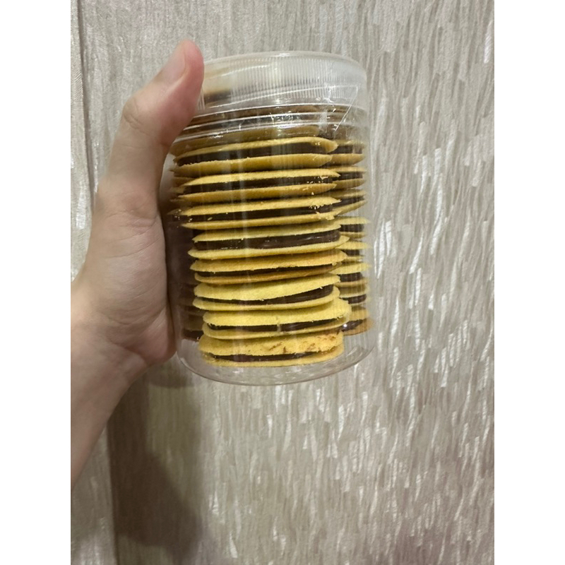 

LIDAH KUCING NUTELLA, NASTAR, CHUI KAO SO, SKIPPY, KASTANGEL, EMPING, KUE IMLEK, SALJU, BANGKIT SUSU, BANGKIT SANTAN, KUE SAGON, CORNFLAKES, NUTELLA TART, LIDAH KUCING