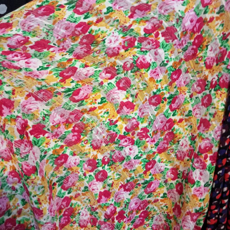 Kain Silk Motif Bunga Import - Kain Silk Yoryu - Kain Satin Silk - Kain Meteran Lqb | Harga Per Sete