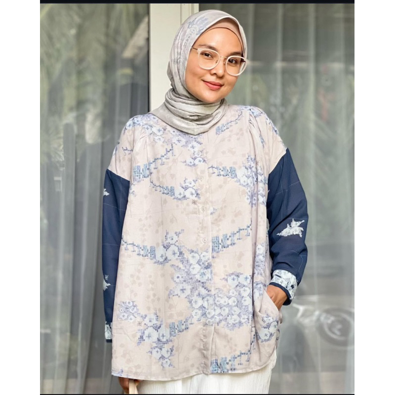 RiaMiranda Duscha top