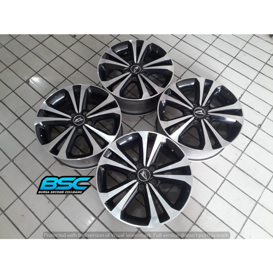 Velg Mobil Copotan Seken R17 Ori Terios Pcd 5x114 Ring 17 Buat Rush Innova Camry Apv Scross Pelek Ra