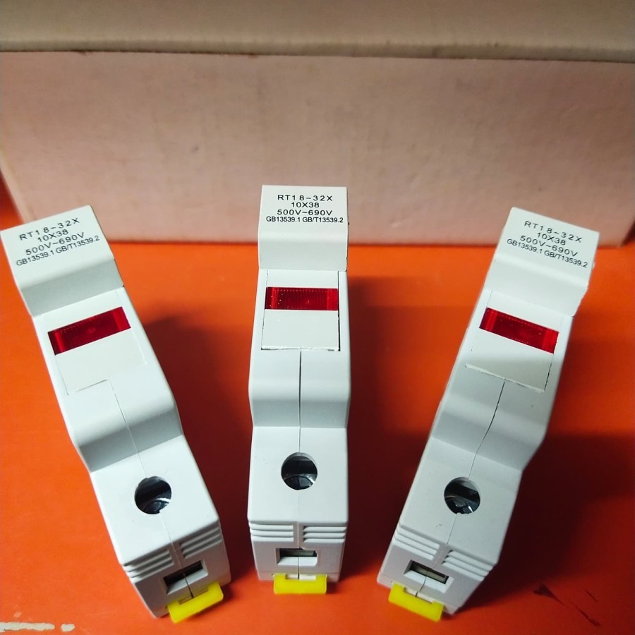 FUSE HOLDER DIN RAIL + FUSE/ RUMAH FUSE RT 18-32 FUSE HOLDER DIN RAIL + FUSE/ RUMAH FUSE RT 18-32