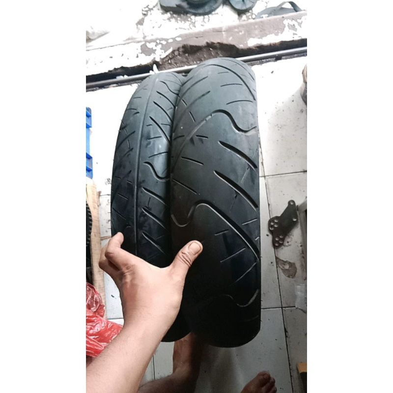 ban satu set depan belakang copotan CBR 150r ring 17 UK depan 110/70/17 belakang 130/70/17