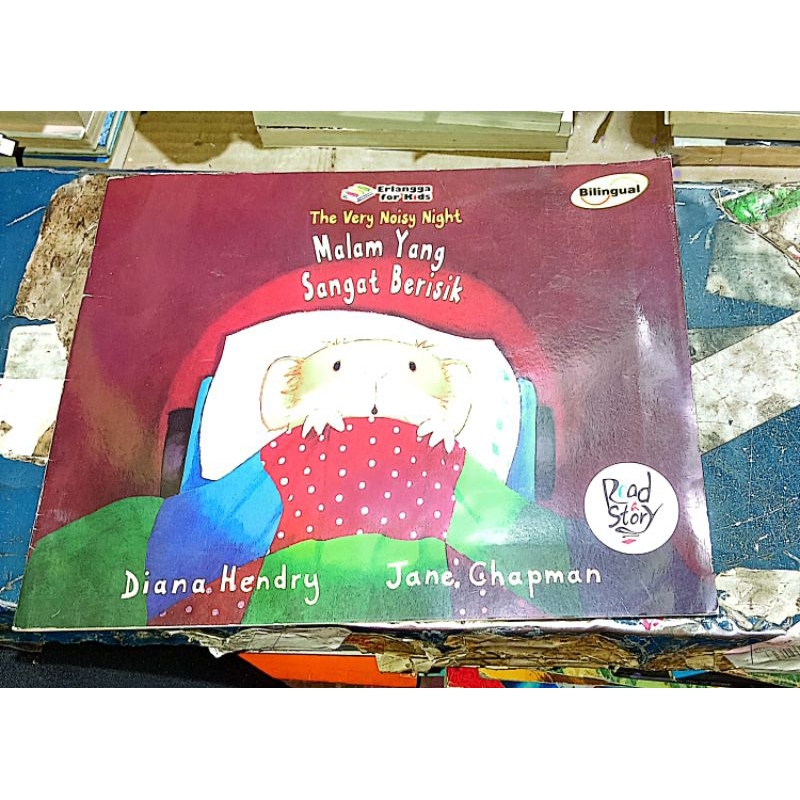CERITA BERGAMBAR MALAM YANG SANGAT BERISIK