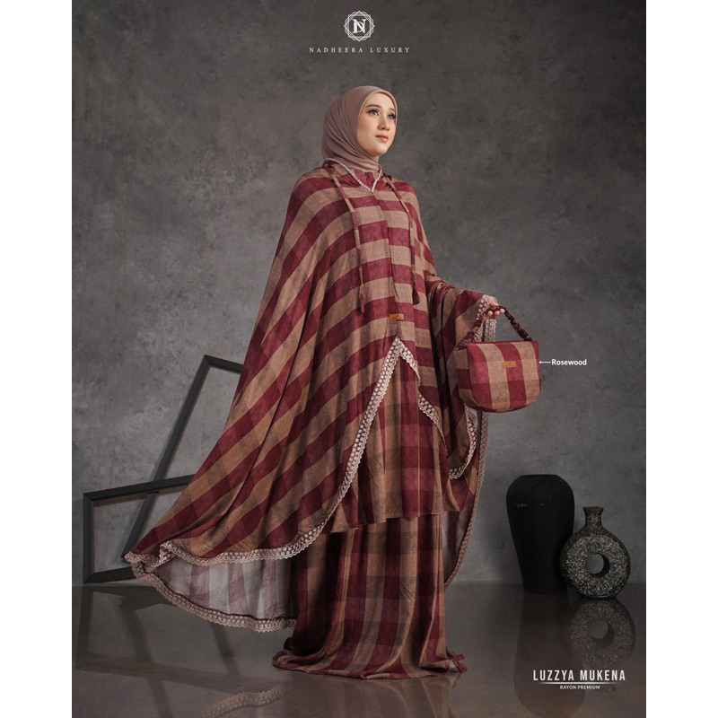LUZZYA MUKENA NADHEERA LUXURY