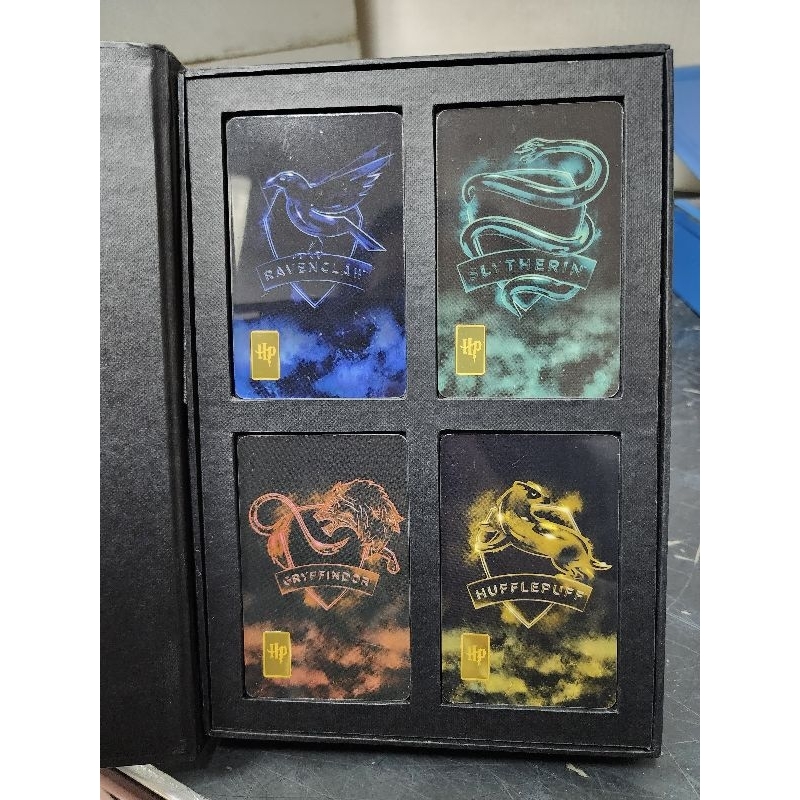 Emas Harry Potter LM 0.5 gram 1 set (4 pieces )