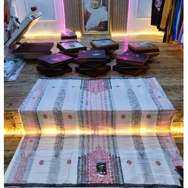 SARUNG ATLAS SUPER PREMIUM 960 GOLD BLACK SERIES ORIGINAL - SARUNG ATLAS PUTIH MOTIF BHS ORIGINAL