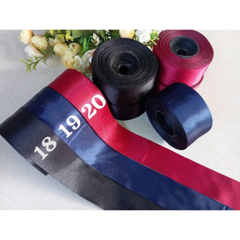 

1 Rol Pita Satin 4 cm Pita Satin 1,5 inch Pita Hampers Pita Kado Hias Buket Pita Satin Kain Pita Satin Polos