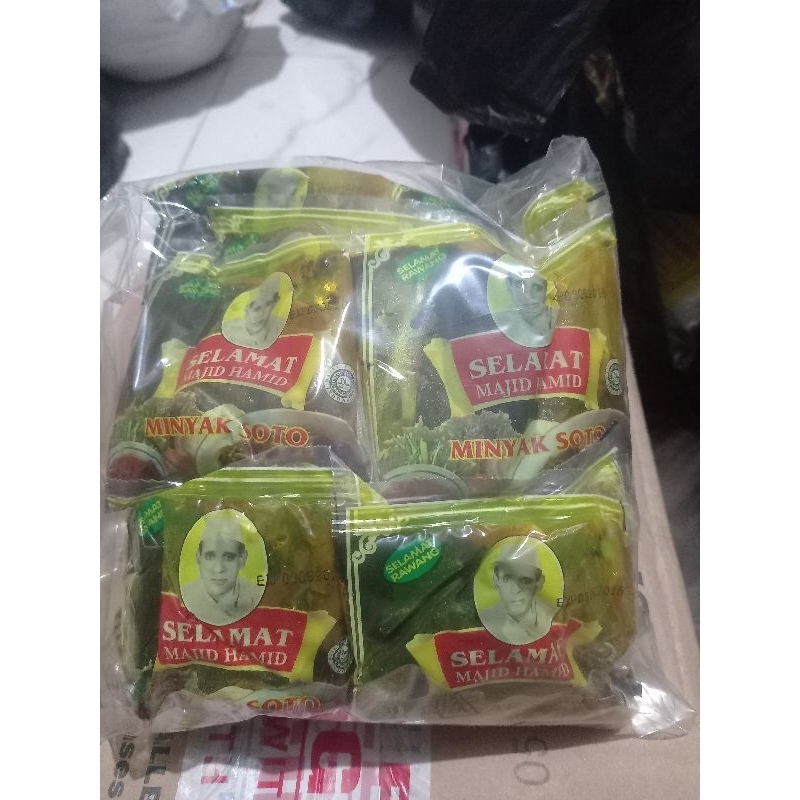 

Minyak Bumbu Soto Selamat Majid Hamid 1 Pak isi 20 Sachet