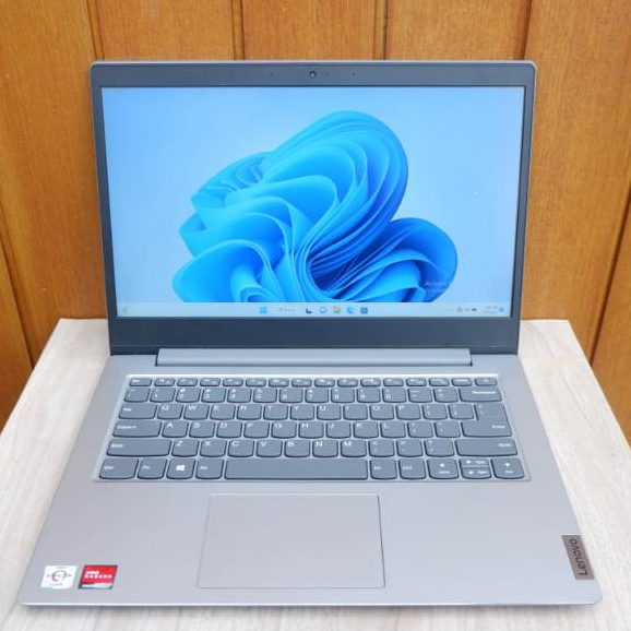 Laptop LENOVO IDEAPAD SLIM 3 14ADA05 AMD ATHLON SILVER 3050U RAM 4GB SSD 256GB Normal Siap Pakai - L