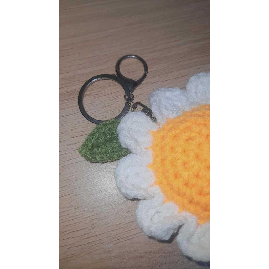 GANCI BUNGA DAISY GENDUT KEYCHAIN AND BAG CHARM PUFF TERMURAH LOKAL BY FLUFFY TUFFY