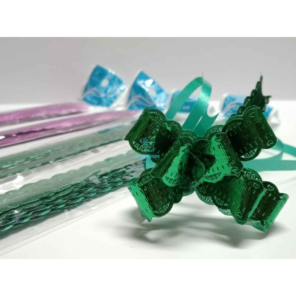 

Pita Serut Satin Renda