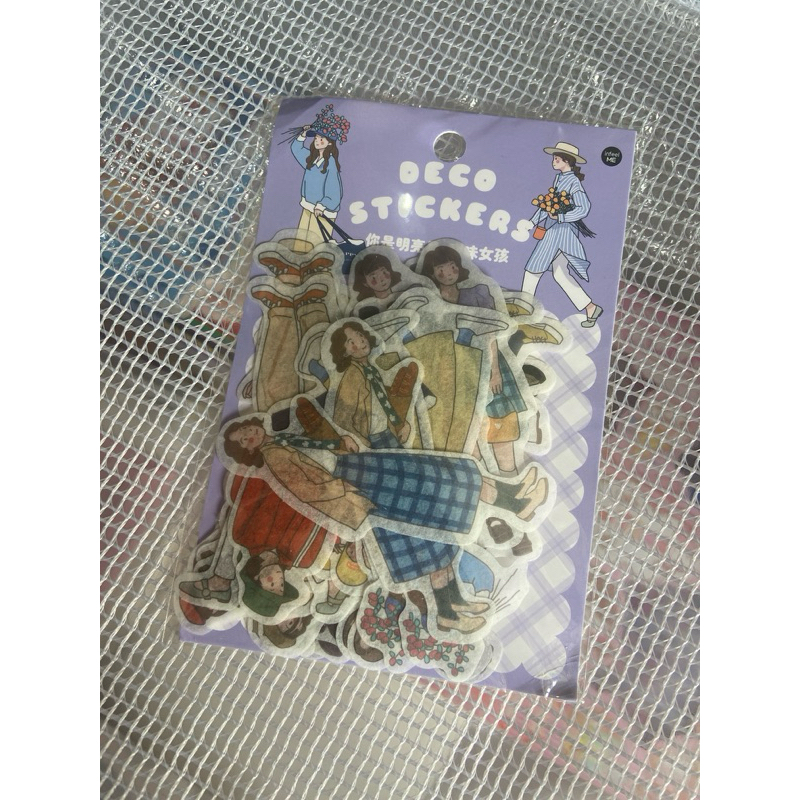 

0052 Deco sticker girl in purple