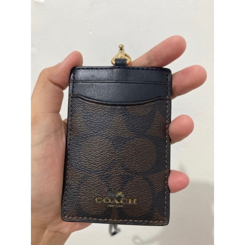 

Coach Lanyard Original Butik