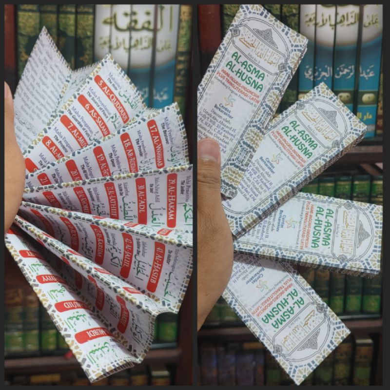 Buku Lipat EMPAT BAHASA 99 Asmaul Husna + Fiqih Doa dengan Asmaul Husna Full Color Uk.12x65cm 26 Muk