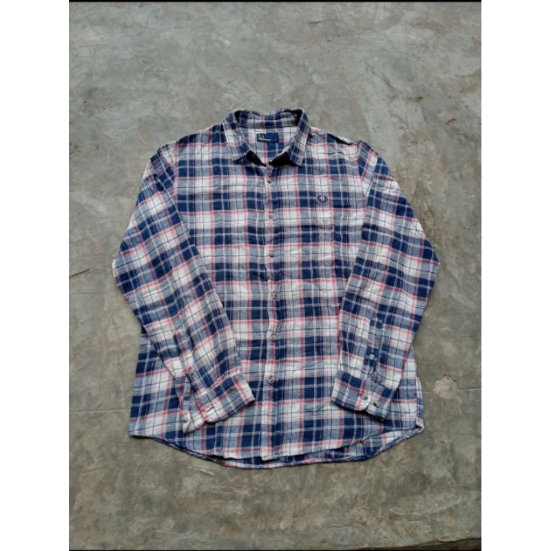 Kemeja Fred Perry