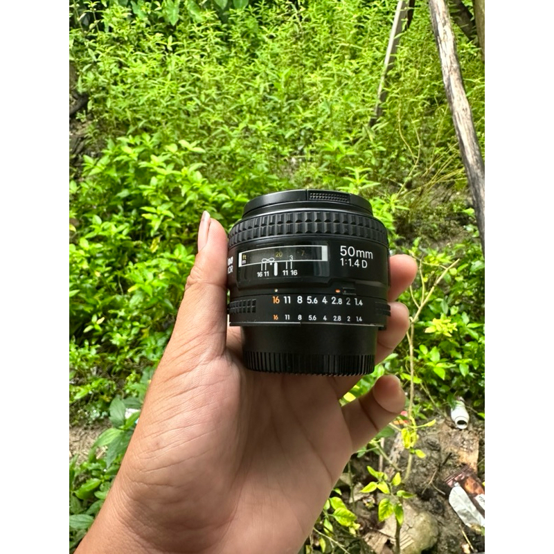 lensa fix nikon 50mm f 1.4 AFD murah mulus