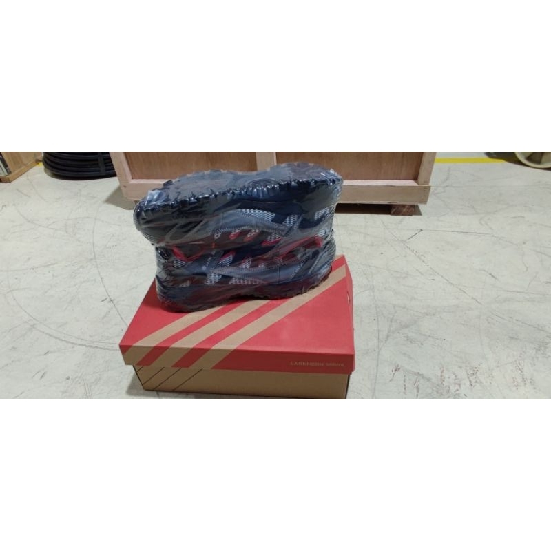 New Sepatu safety Larnmern ori