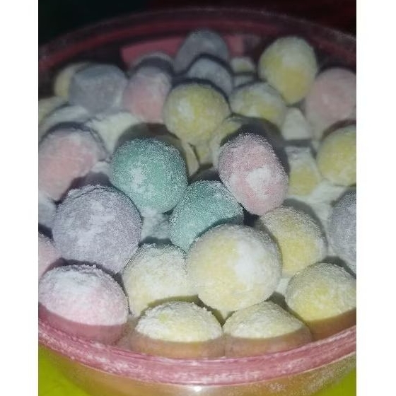 

Bola-Bola Susu Mix Rainbow isi 15 bks